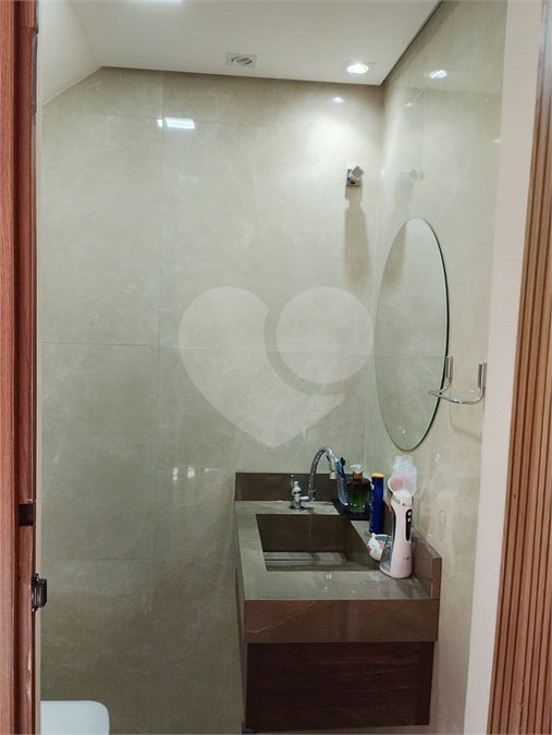 Sobrado à venda com 3 quartos, sendo 1 suíte, em Parque Barnabé, Indaiatuba, SP
