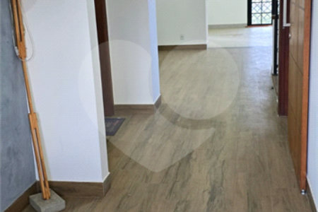 Casa à venda com 3 suítes em Jardim Nova América, Louveira, SP