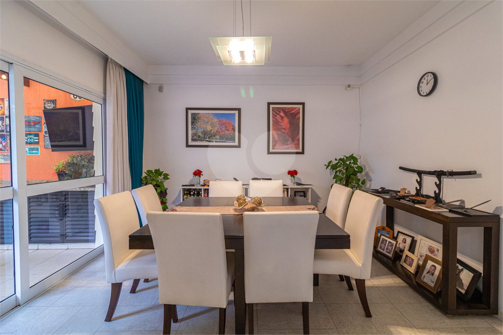 Casa à venda com 4 suítes no condomínio Vila das Acacias, São Paulo - SP