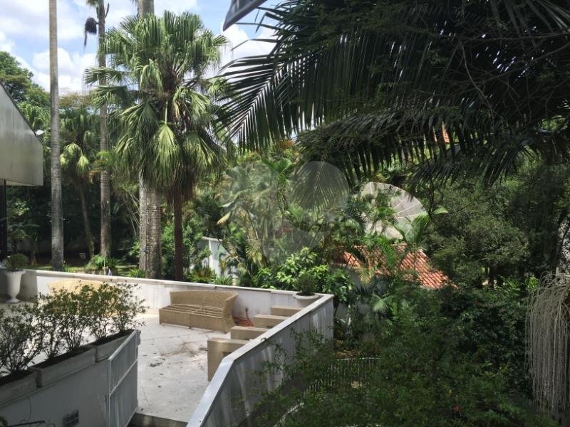 Casa à venda com 4 suítes em Alto da Boa Vista, São Paulo, SP