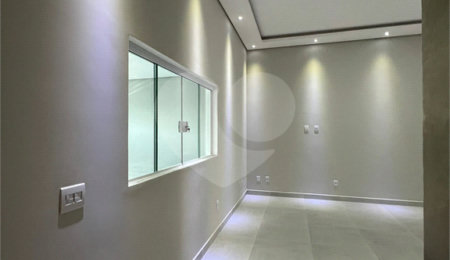Casa à venda com 3 quartos, sendo 1 suíte,  em Parque São Lourenço, Indaiatuba, SP