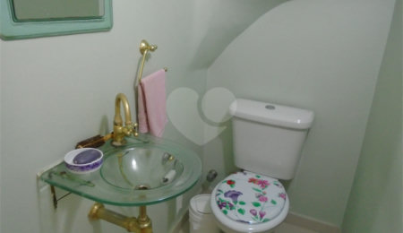 Casa à venda com 3 quartos, sendo 1 suíte,  em Jardim Hípico, São Paulo, SP