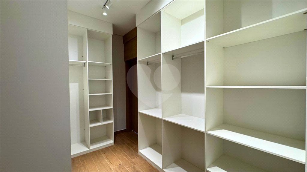 Casa à venda com 4 suítes no condomínio Santo Antonio II, Itu - SP