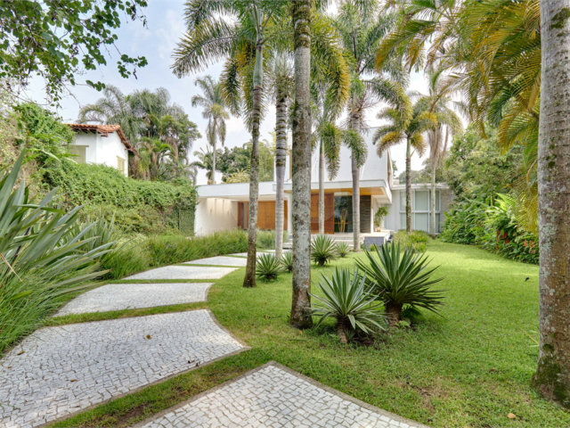 Casa à venda com 5 suítes em Alto da Boa Vista, São Paulo, SP