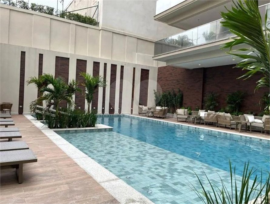Apartamento à venda com 3 suítes em Vila Romana, São Paulo, SP