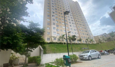 Apartamento à venda com 2 quartos em Vila Zat, São Paulo, SP