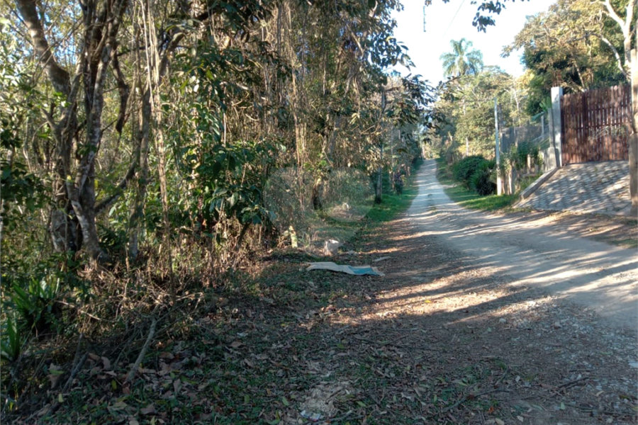 Terreno à venda no condomínio Cinco Lagos, Mairiporã - SP