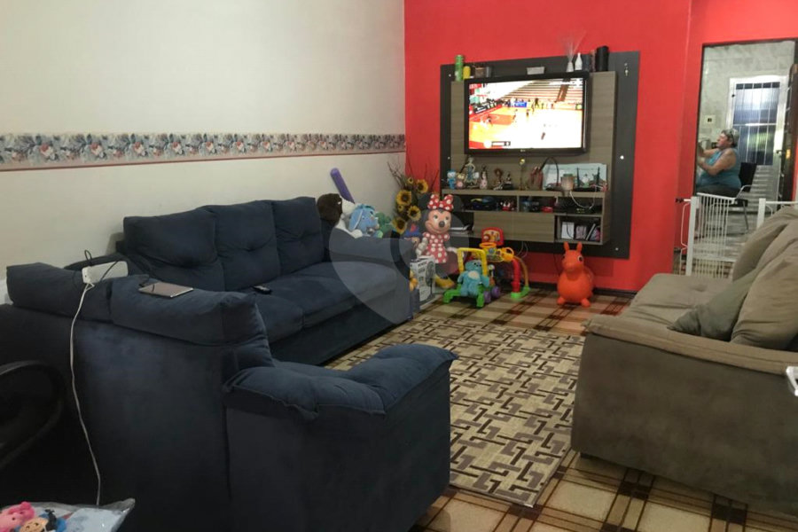 Sobrado à venda com 3 quartos em Tremembé, São Paulo, SP