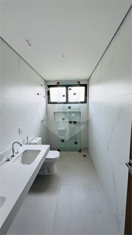 Casa à venda com 3 suítes no condomínio Santa Isabel I, Louveira - SP