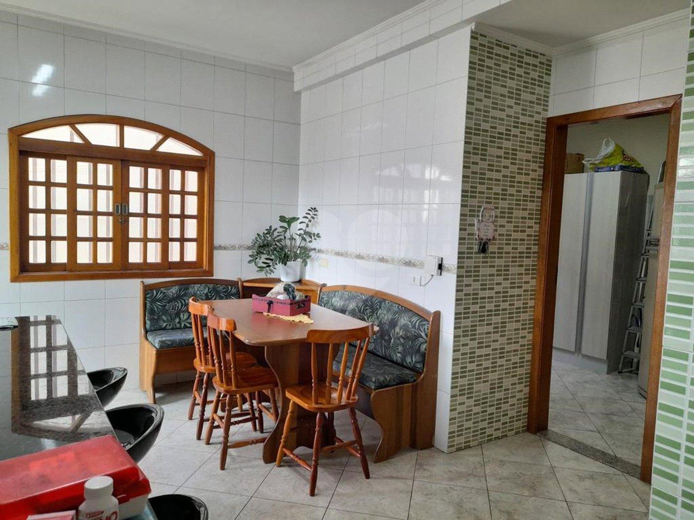 Sobrado à venda com 4 suítes em Tremembé, São Paulo, SP