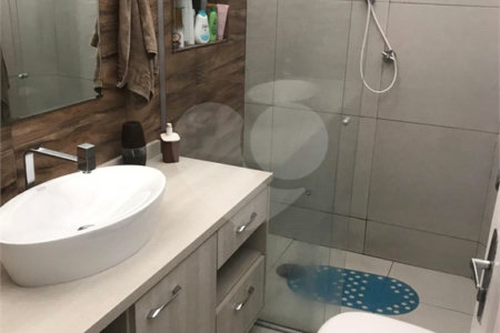 Sobrado à venda com 2 quartos em Santana, São Paulo, SP