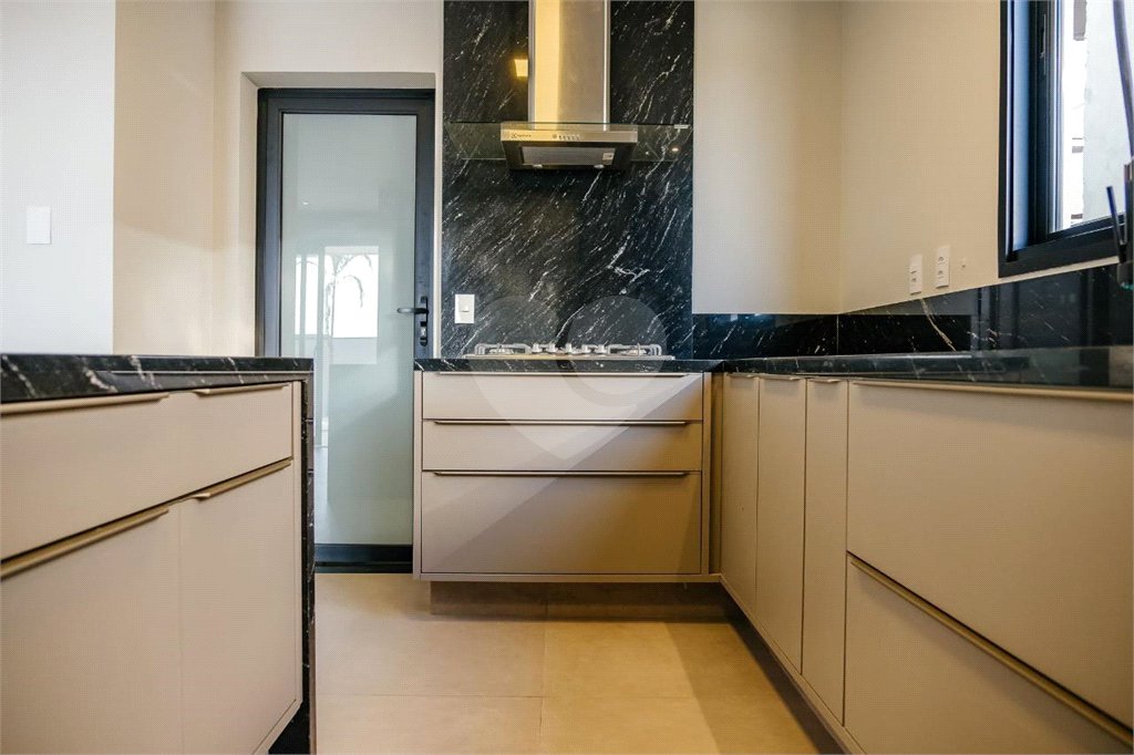 Casa à venda com 4 suítes no condomínio Residencial Duas Marias, Indaiatuba - SP