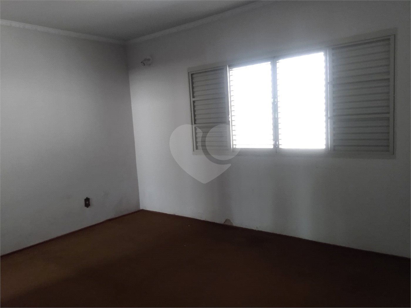 Casa à venda com 6 quartos, sendo 1 suíte, no Centro, Itapetininga, SP