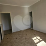 Sobrado à venda com 3 quartos, sendo 2 suítes, em Jardim Rossignatti, Indaiatuba, SP