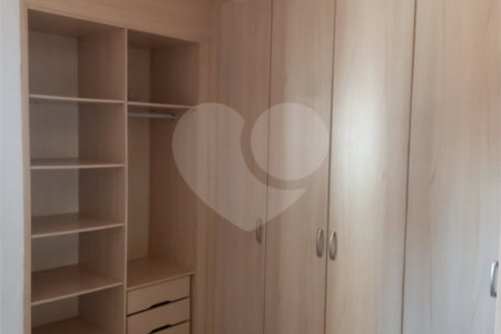 Apartamento à venda com 3 quartos, sendo 1 suíte,  em Vila Olímpia, São Paulo, SP