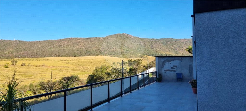 Casa à venda com 4 suítes no condomínio Osato, Atibaia - SP