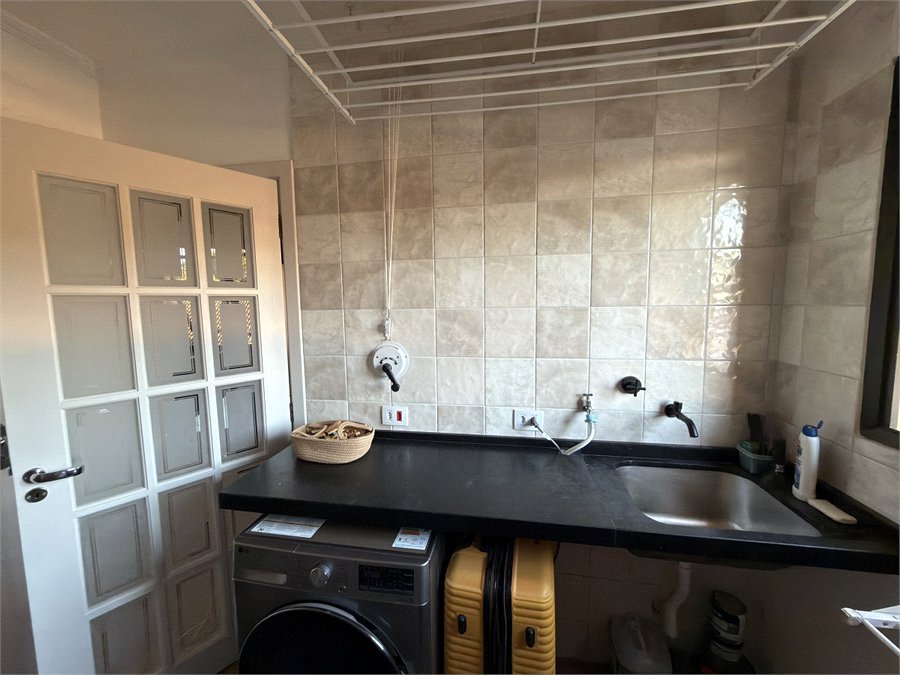 Apartamento à venda com 3 quartos, sendo 1 suíte, em Parque São Domingos, São Paulo, SP