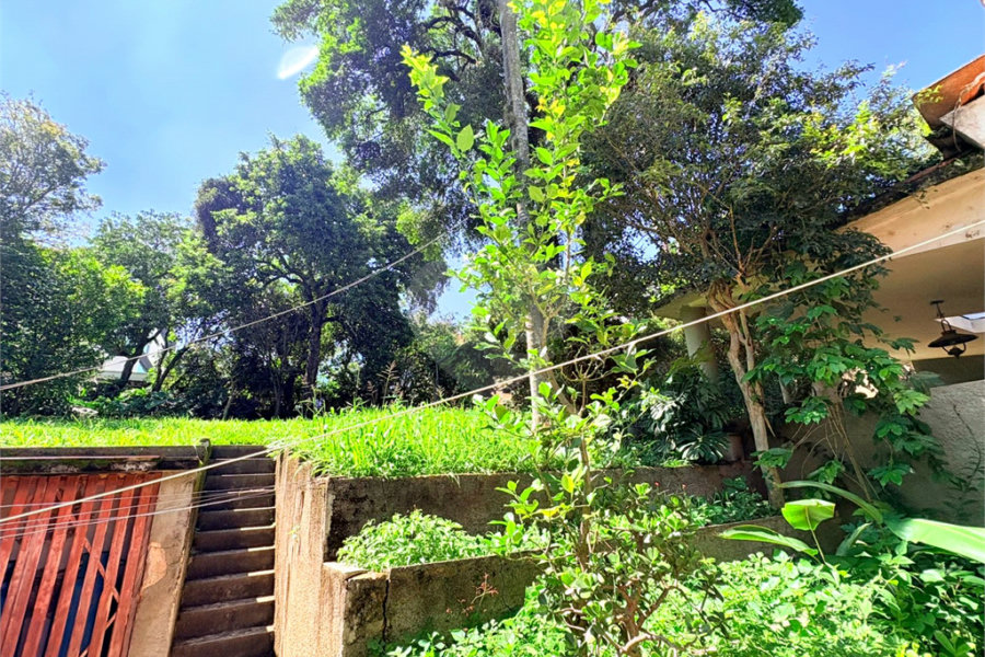 Casa Térrea à venda com 3 quartos, sendo 1 suíte, em Jardim Floresta, São Paulo, SP