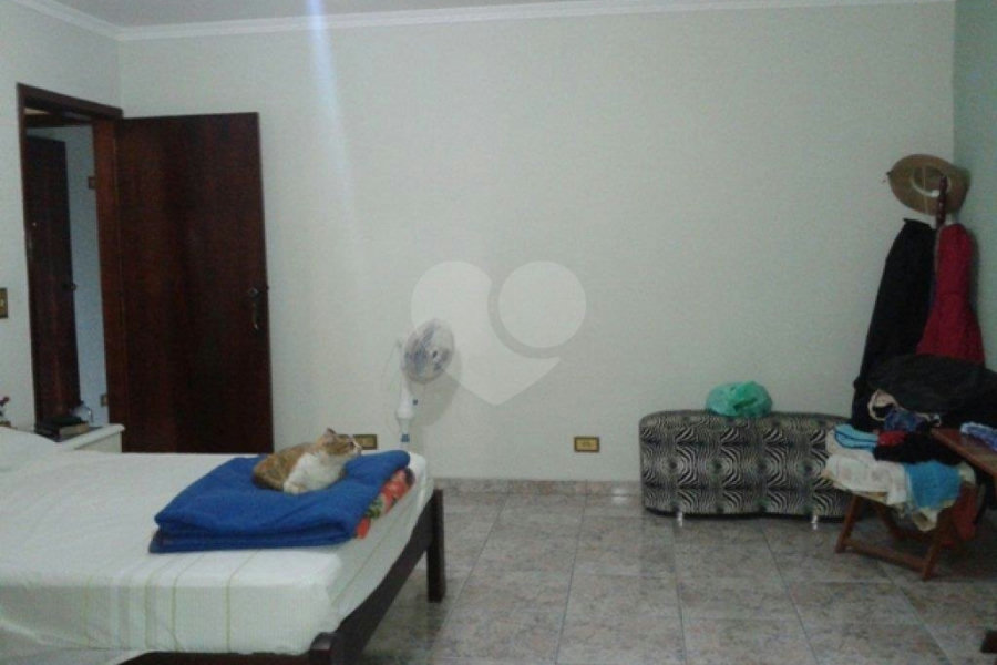 Sobrado à venda com 3 quartos, sendo 1 suíte, em Tremembé, São Paulo, SP