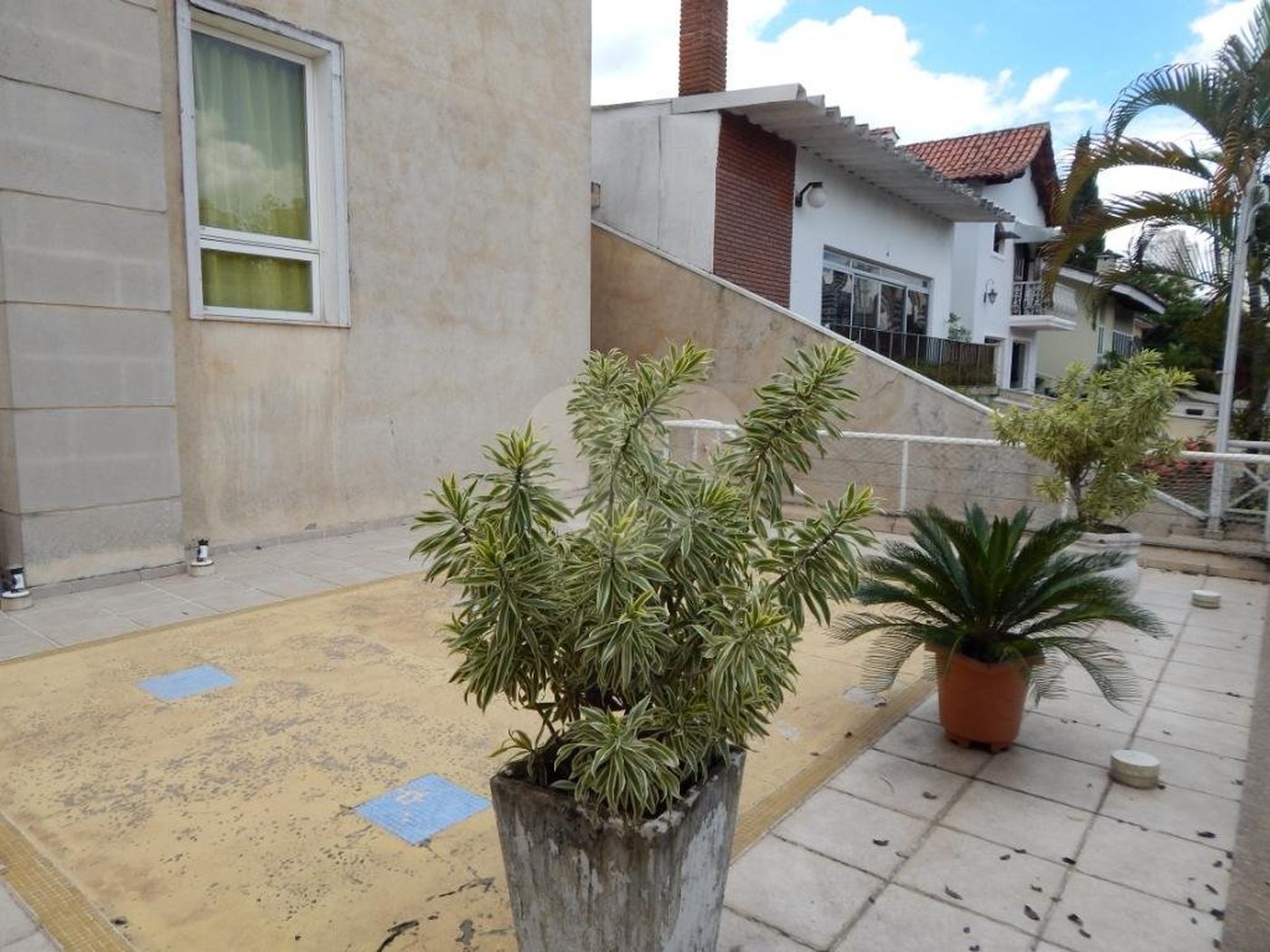 Sobrado à venda com 5 suítes em Jardim Londrina, São Paulo, SP