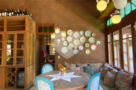 Casa à venda com 1 quarto, sendo 3 suítes, no Centro, Porto Seguro, BA
