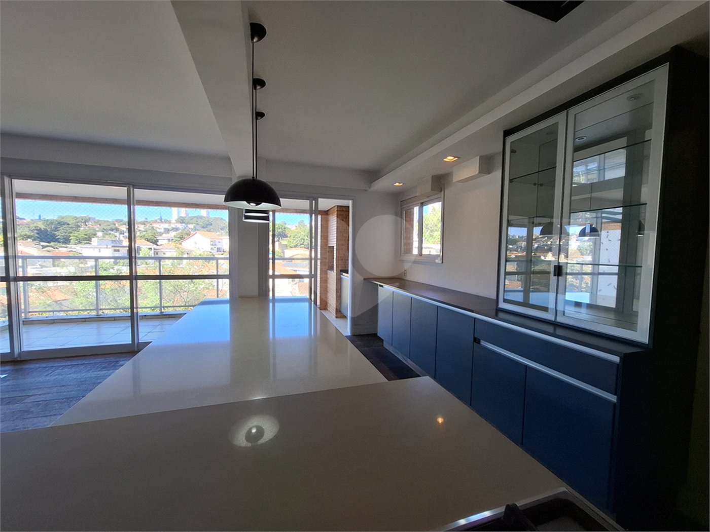 Apartamento à venda com 3 suítes em Vila Ipojuca, São Paulo, SP
