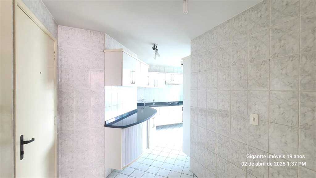 Apartamento à venda com 3 quartos, sendo 1 suíte, em Vila Gilda, Santo André, SP