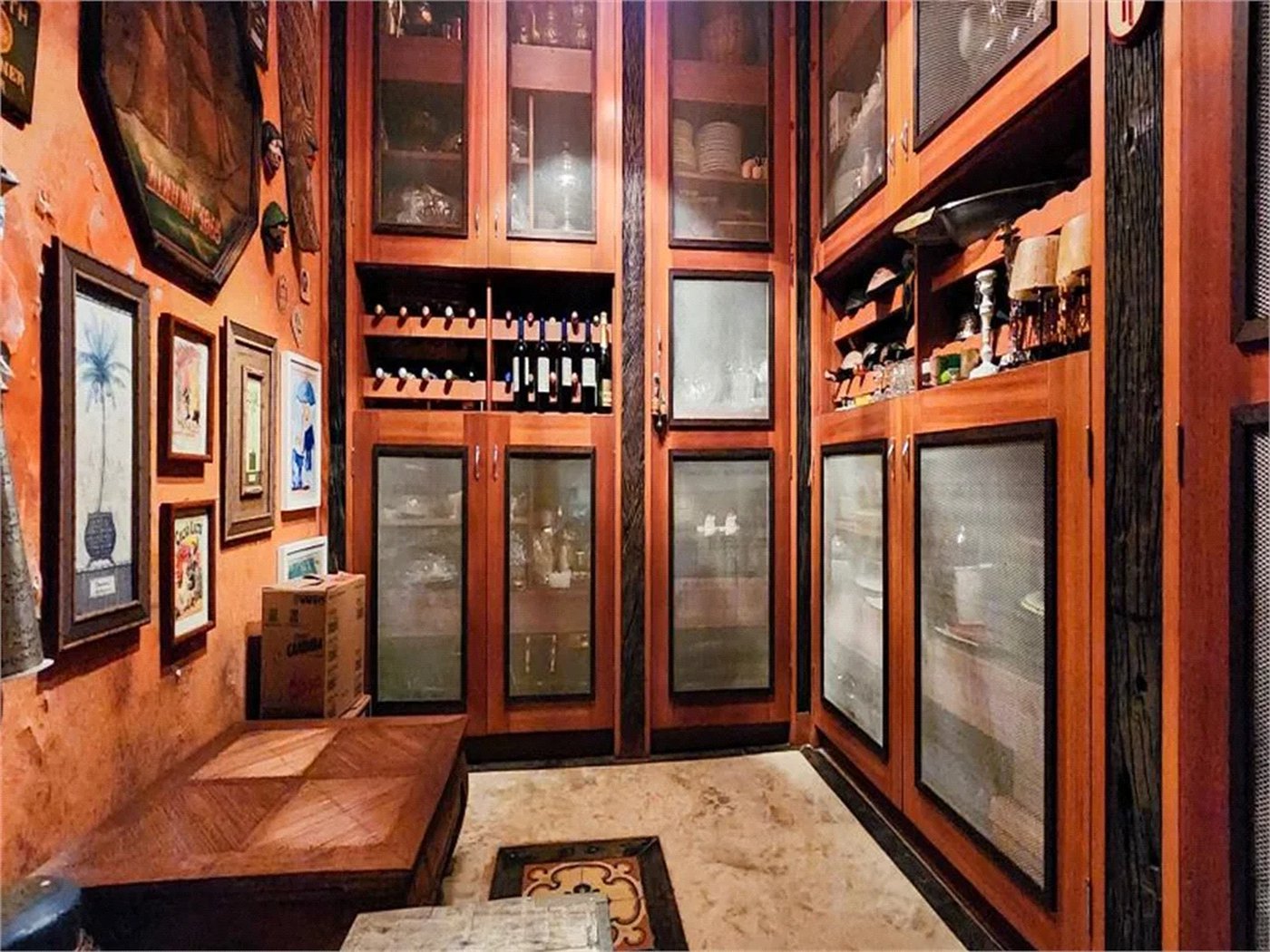 Casa à venda ou para alugar com 4 quartos, sendo 3 suítes, em Lapa, São Paulo, SP
