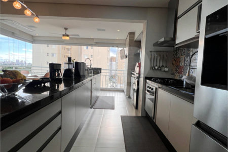 Apartamento à venda com 3 quartos, sendo 1 suíte,  em Vila Suissa, Mogi das Cruzes, SP