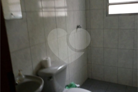 Casa Térrea à venda com 3 quartos, sendo 1 suíte,  em Jardim Prudência, São Paulo, SP