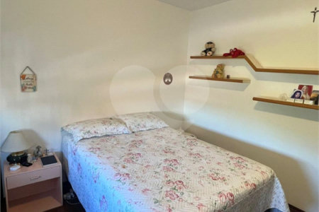 Casa à venda com 5 quartos, sendo 4 suítes, em Parque Maria Helena, São Paulo, SP