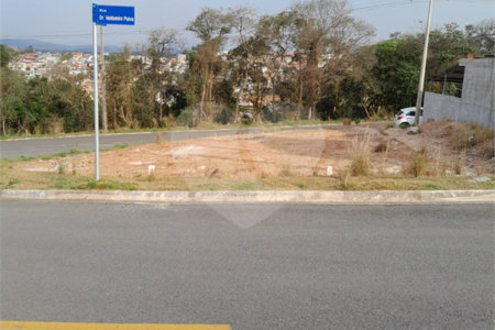 Terreno à venda no Centro, Bom Jesus dos Perdões, SP