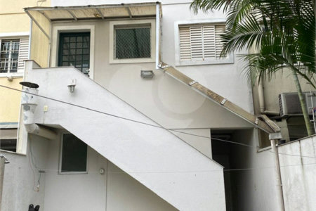 Sobrado à venda com 3 quartos, sendo 1 suíte, em Vila Lageado, São Paulo, SP
