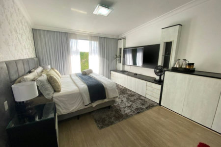 Casa à venda com 4 suítes em Vila Oliveira, Mogi das Cruzes, SP