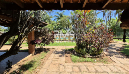 Chácara à venda com 4 quartos, sendo 1 suíte,  em Colinas do Mosteiro de Itaici, Indaiatuba, SP