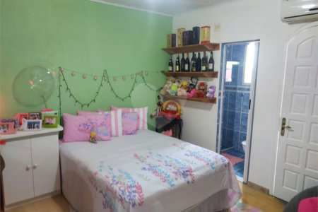 Casa à venda com 4 quartos, sendo 2 suítes, em Campo Grande, Rio de Janeiro, RJ