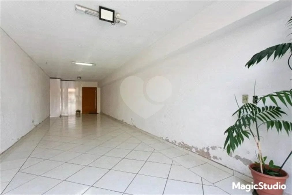 Casa com 153m², 3 dormitórios, sendo 1 suíte, 4 vagas, à venda na Penha.