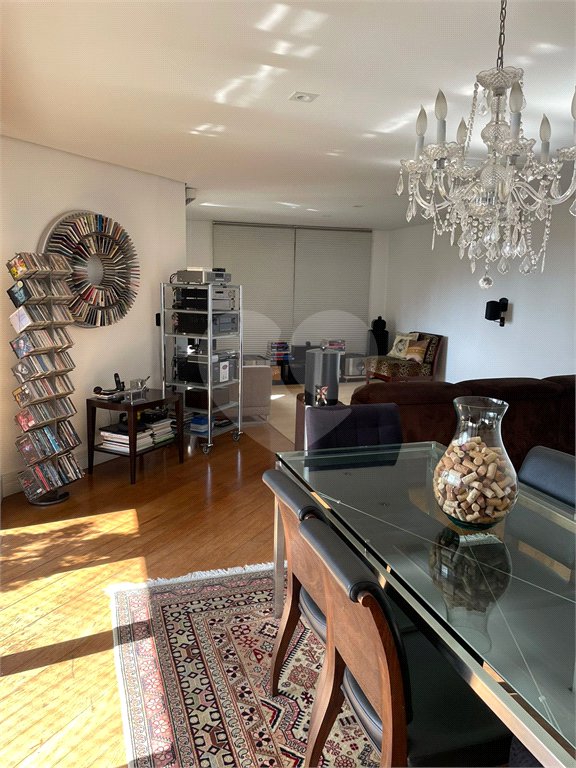 Apartamento à venda com 4 quartos, sendo 2 suítes,  em Jardim Ampliação, São Paulo, SP