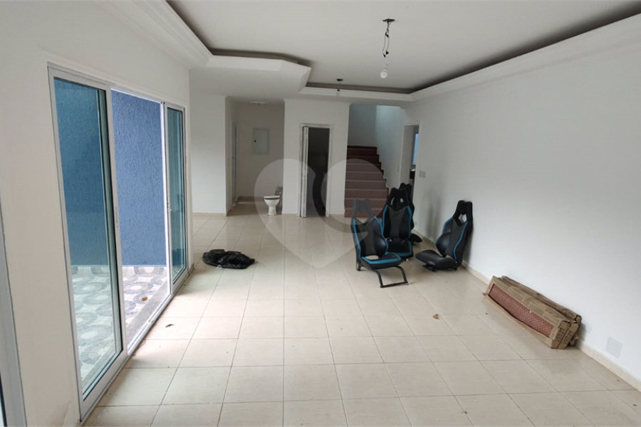 Casa à venda com 3 quartos, sendo 2 suítes,  em Serra da Cantareira, Mairiporã, SP
