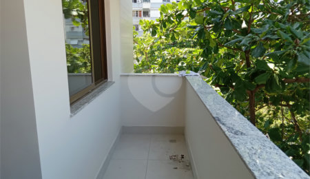 Apartamento à venda com 2 quartos, sendo 1 suíte,  em Tijuca, Rio de Janeiro, RJ