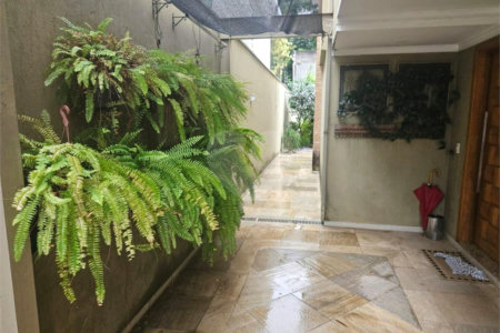 Sobrado à venda com 4 quartos, sendo 2 suítes, em Brooklin Paulista, São Paulo, SP