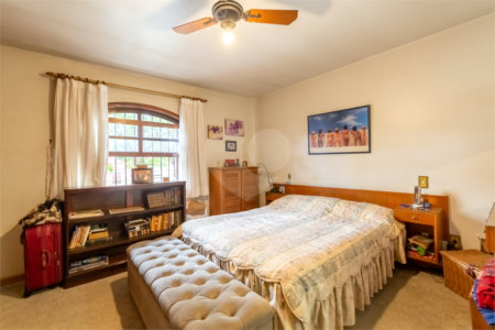 Casa à venda com 4 quartos, sendo 2 suítes, em Campo Belo, São Paulo, SP