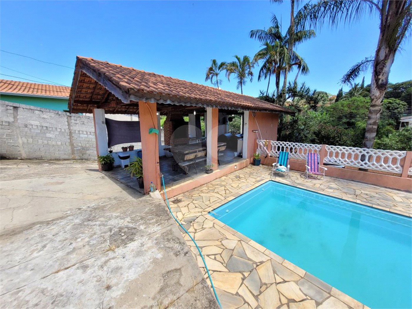 Chácara à venda com 3 quartos, sendo 1 suíte,  em Jardim Imperial, Atibaia, SP