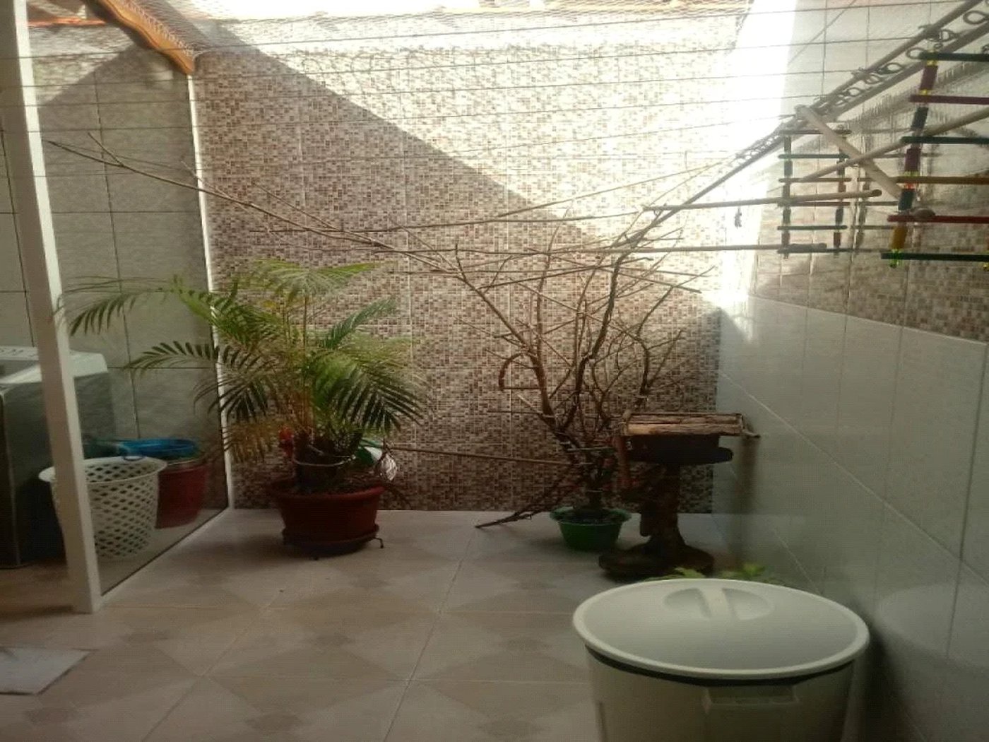 Casa à venda com 3 quartos, sendo 1 suíte, no condomínio Alcides Moreira, São Paulo - SP