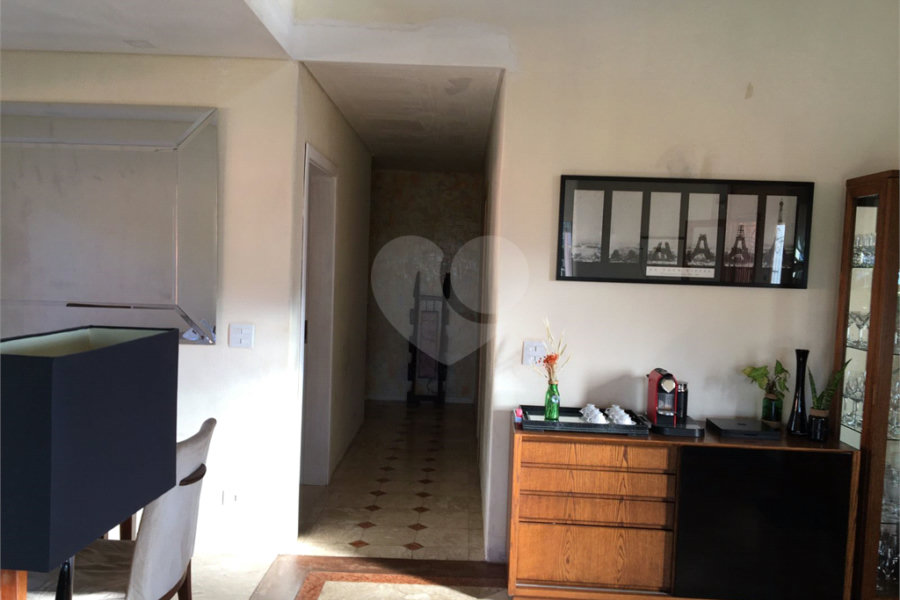 Casa à venda com 3 suítes no condomínio Suíça da Cantareira, Mairiporã - SP