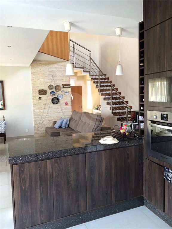 Casa à venda com 5 quartos, sendo 2 suítes, no condomínio Terras de Santa Izabel, Salto - SP