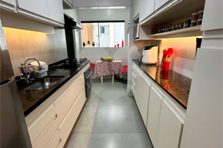 Apartamento à venda com 3 quartos, sendo 1 suíte, em Vila Regente Feijó, São Paulo, SP