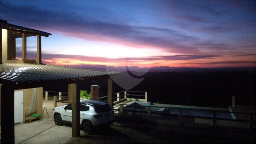 Chácara à venda com 3 quartos, sendo 1 suíte,  em Botujuru, Mogi das Cruzes, SP