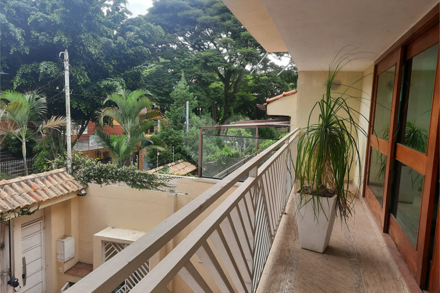 Sobrado à venda com 4 suítes em Tremembé, São Paulo, SP