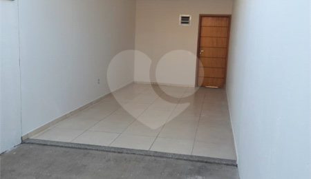 Sobrado à venda com 2 suítes em Jardim Nely, Indaiatuba, SP